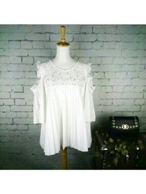 Juliette Pleated Cold-shoulder Blouse With Lace White Sizes Medium And Large